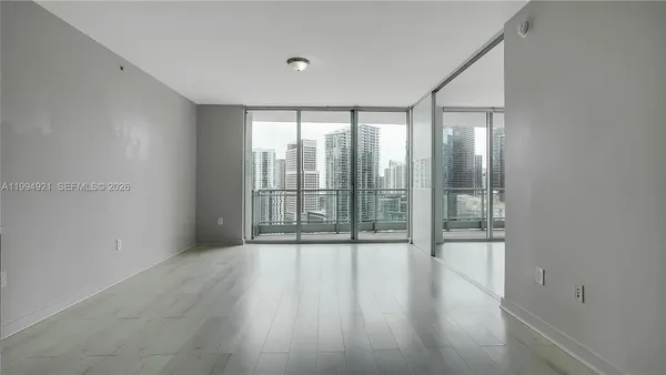 $438,000 | 90 Southwest 3rd Street, Unit 3003, Miami, FL 33130