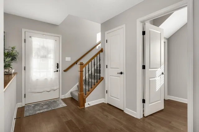 $365,000 | 3341 Lakewood Trail, Woodbury, MN 55129