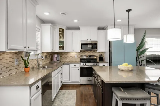 $365,000 | 3341 Lakewood Trail, Woodbury, MN 55129