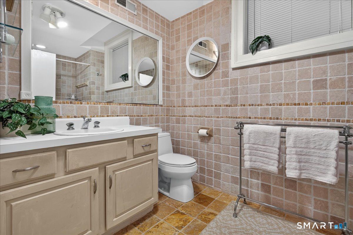 42 Academy Street, Unit 2 New Haven, CT 06511 - Photo 26 of 38