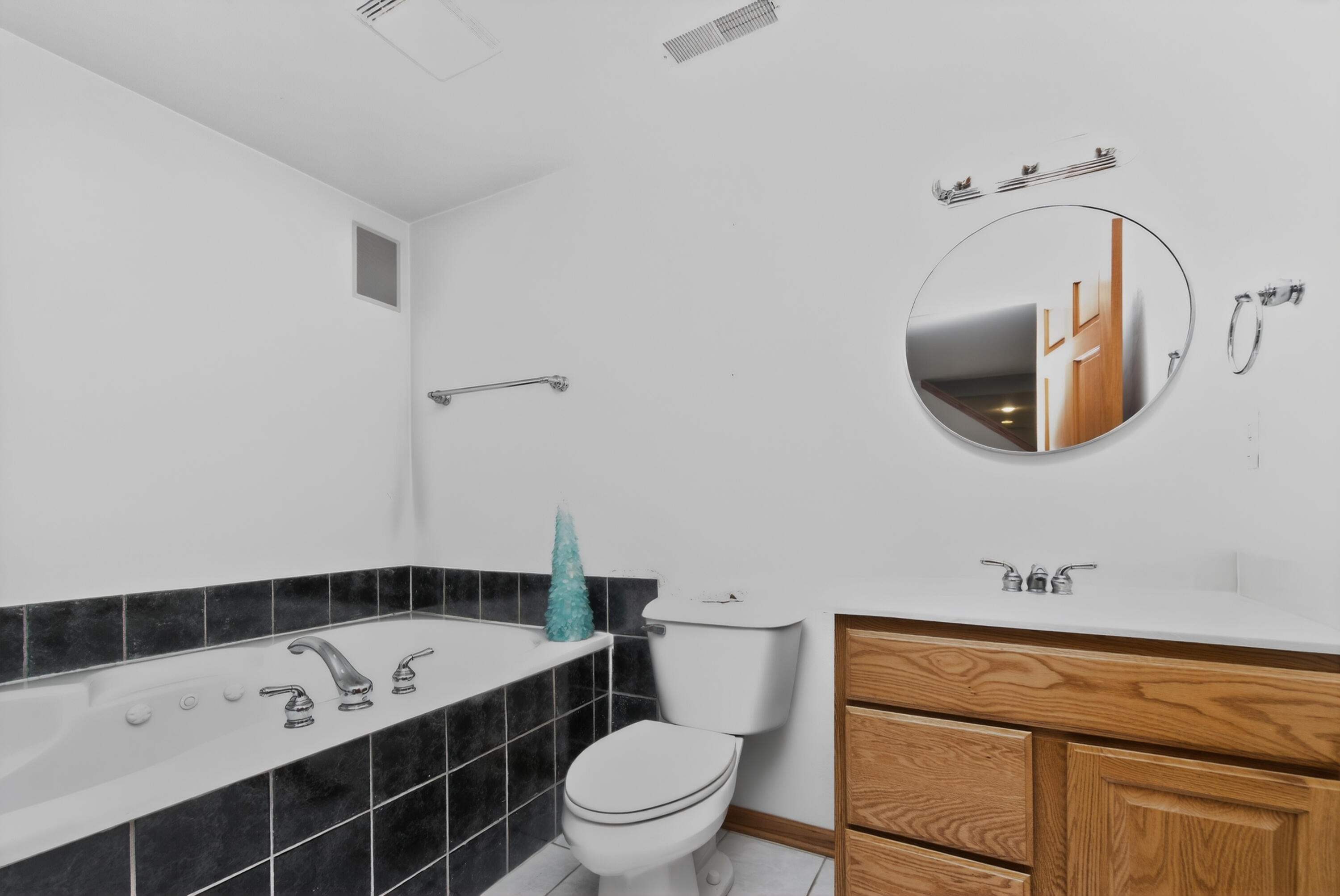 731 Hidden View Court Slinger, WI 53086 - Photo 19 of 33 DSC04416