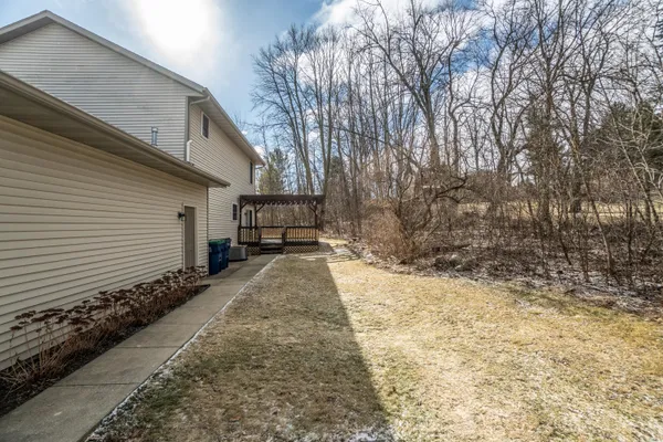 $529,000 | 731 Hidden View Court, Slinger, WI 53086