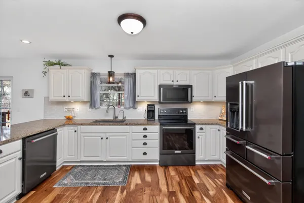 $529,000 | 731 Hidden View Court, Slinger, WI 53086