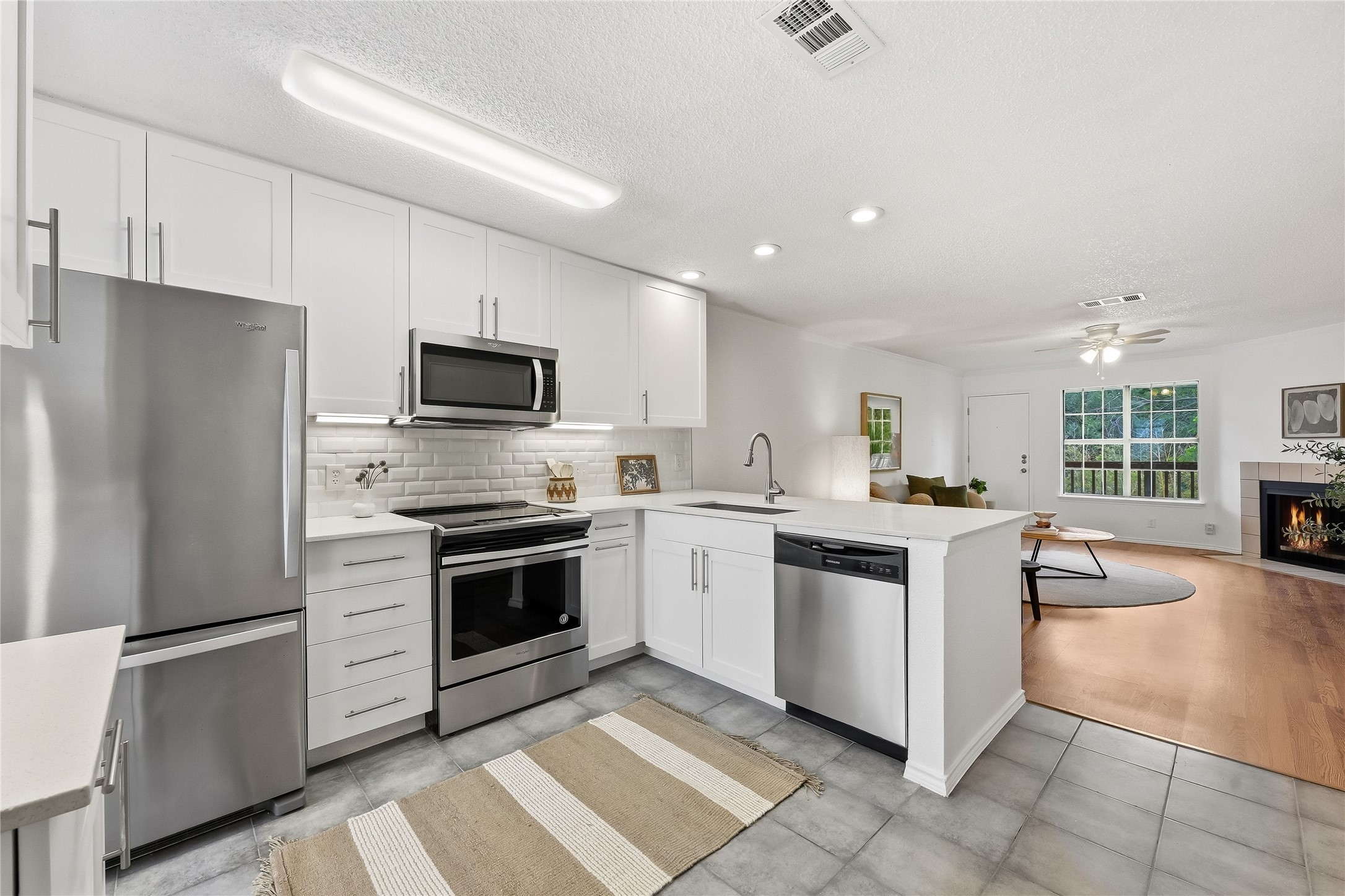 2215 Post Road, Unit 2070 Austin, TX 78704 - Photo 3 of 20