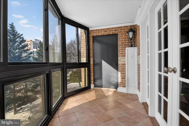 $349,999 | 8360 Greensboro Drive, Unit 216, McLean, VA 22102