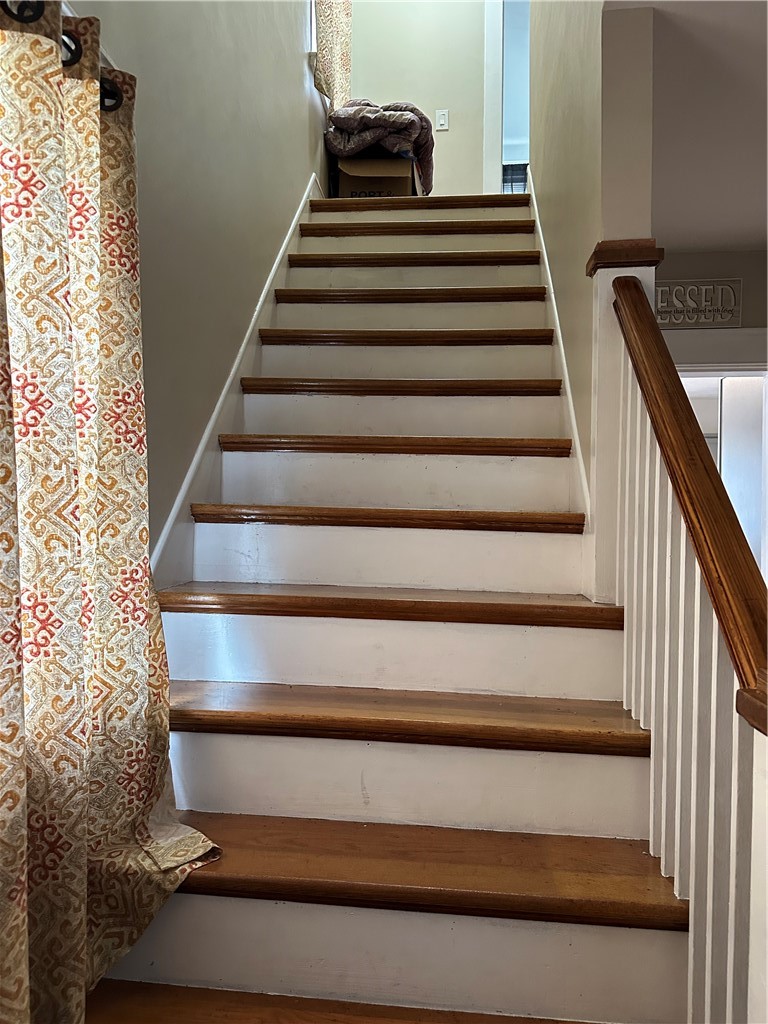 25 Butler Street Cranston, RI 02920 - Photo 3 of 12