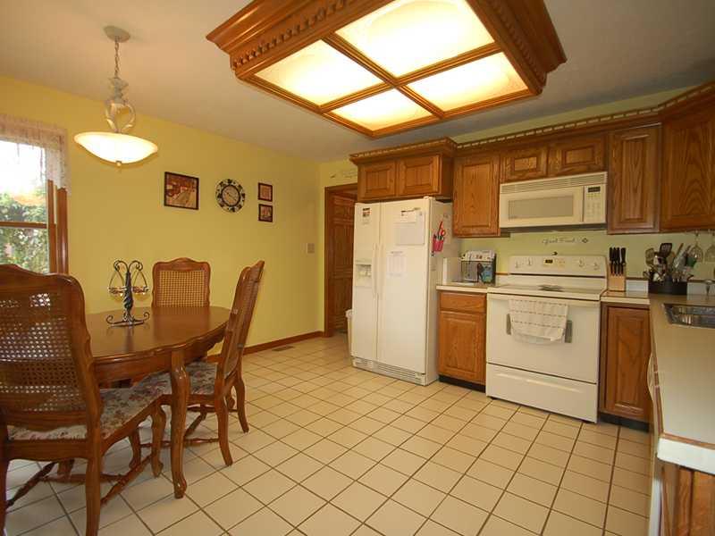 6030 Buck Trail Road Indianapolis, IN 46237 - Photo 4 of 24 Gallery Image 4