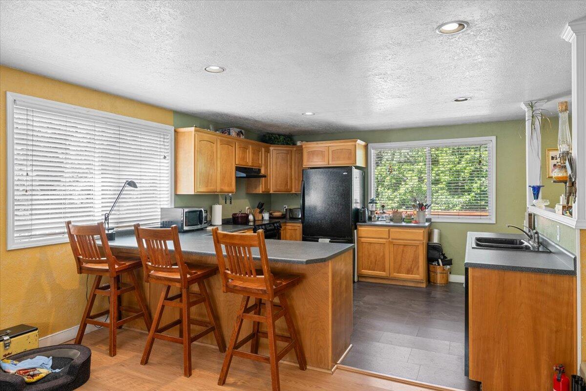 6041 Sterling Creek Road Jacksonville, OR 97530 - Photo 9 of 43 11-CI_0320