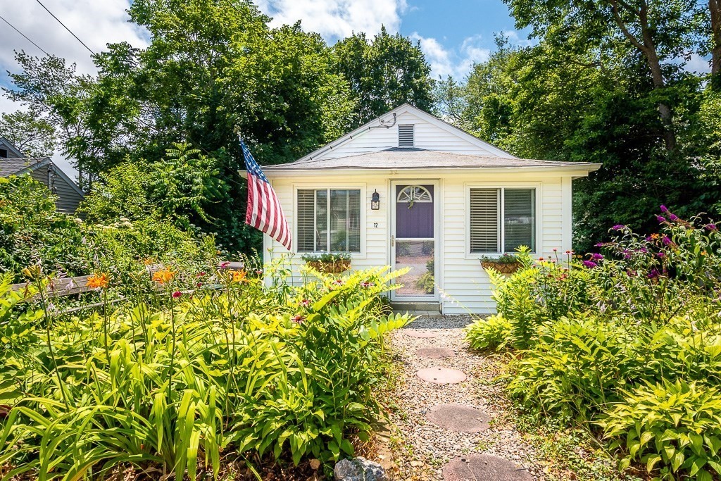 12 3rd Avenue Wareham, MA 02571 - Photo 2 of 33