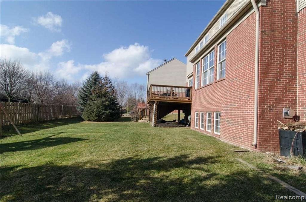 620 Bliss Drive Rochester Hills, MI 48307 - Photo 38 of 38