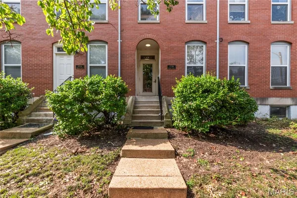 $180,500 | 2336 Rutger Street, Unit B, St. Louis, MO 63104