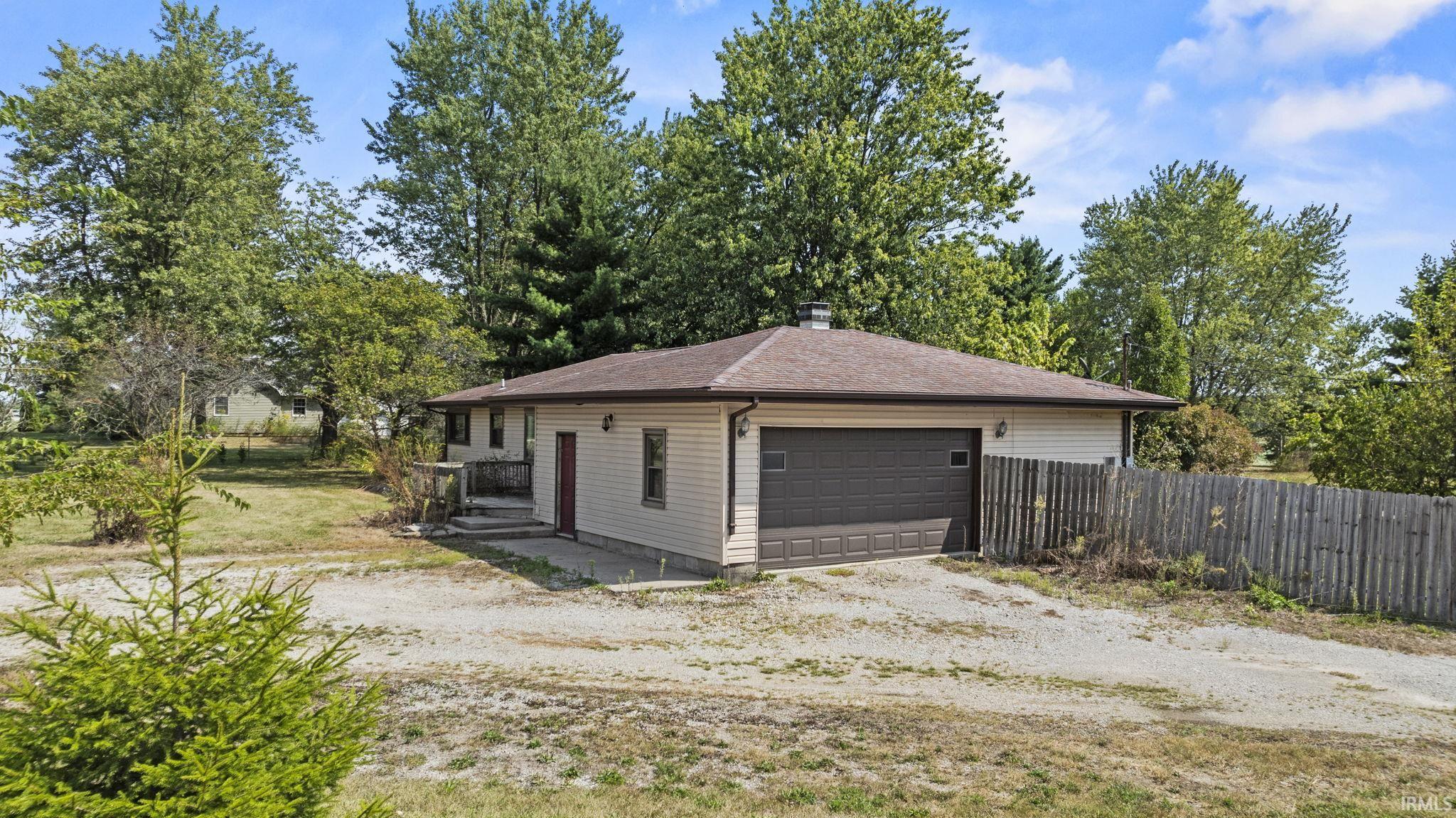 14929 Indianapolis Road Yoder, IN 46798 - Photo 2 of 29