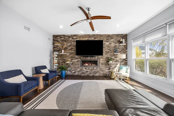 $1,425,000 | 4328 Winterberry Avenue, Naperville, IL 60564