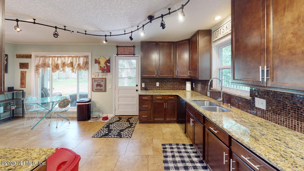4031 West Fincannon Road Jacksonville, FL 32277 - Photo 16 of 42 Kitchen