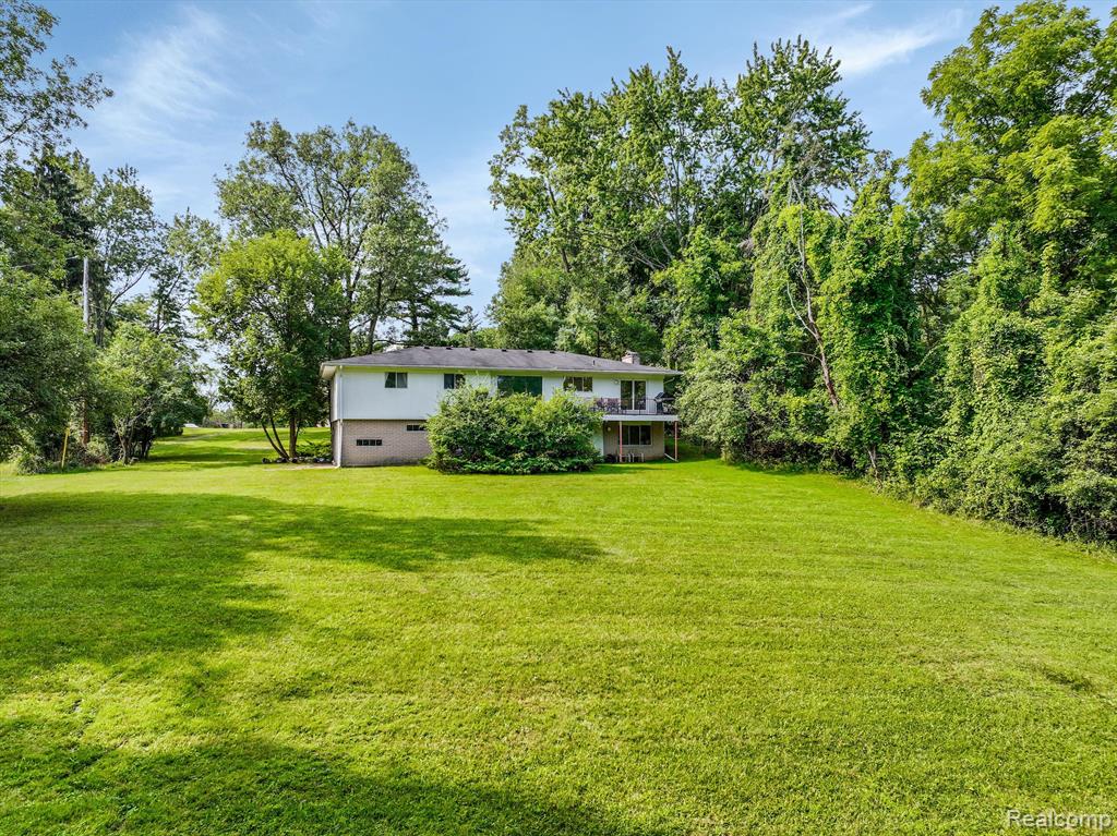 30540 North Greenbriar Road Franklin, MI 48025 - Photo 3 of 41