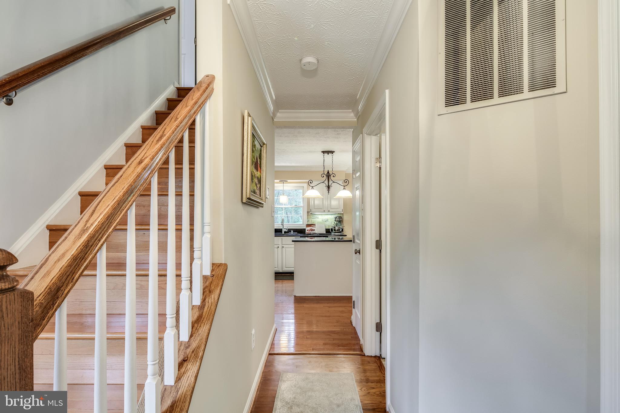 Hardwood entrance foyer