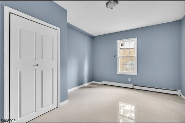 $2,000 | 568 Grove Street, Unit 2, Irvington, NJ 07111
