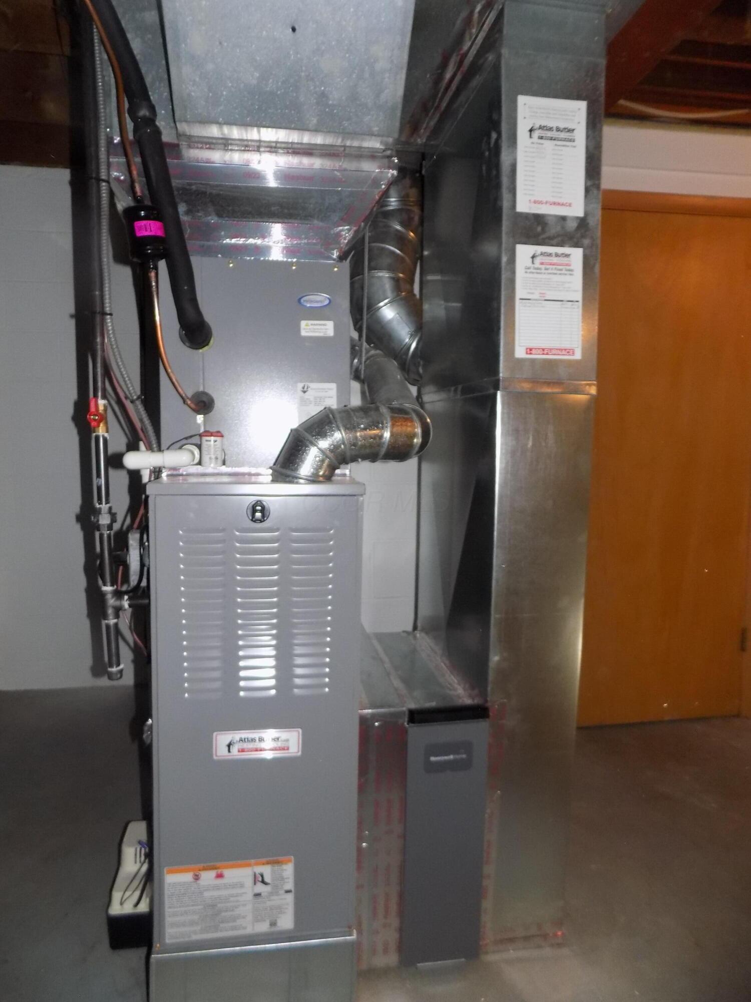 1743 Ardleigh Road Columbus, OH 43221 - Photo 24 of 29 Newer Gas Furnace