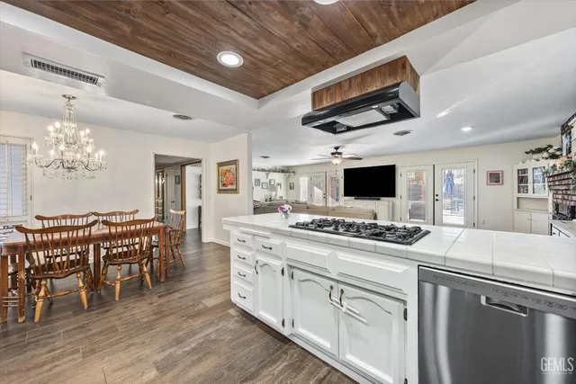 $424,950 | Undisclosed Address, Bakersfield, CA 93308