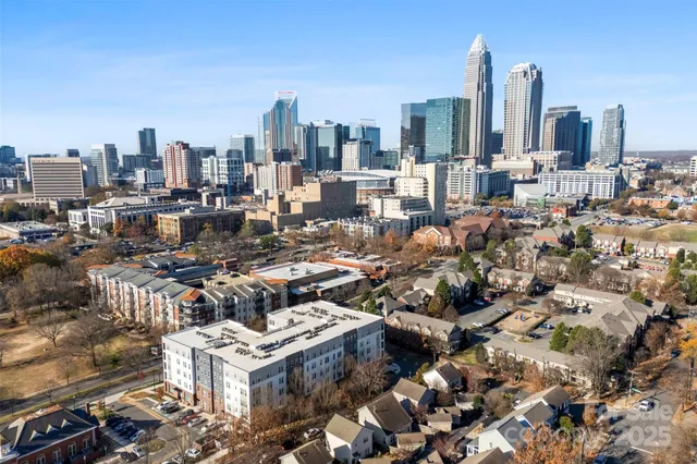 a picture of city view