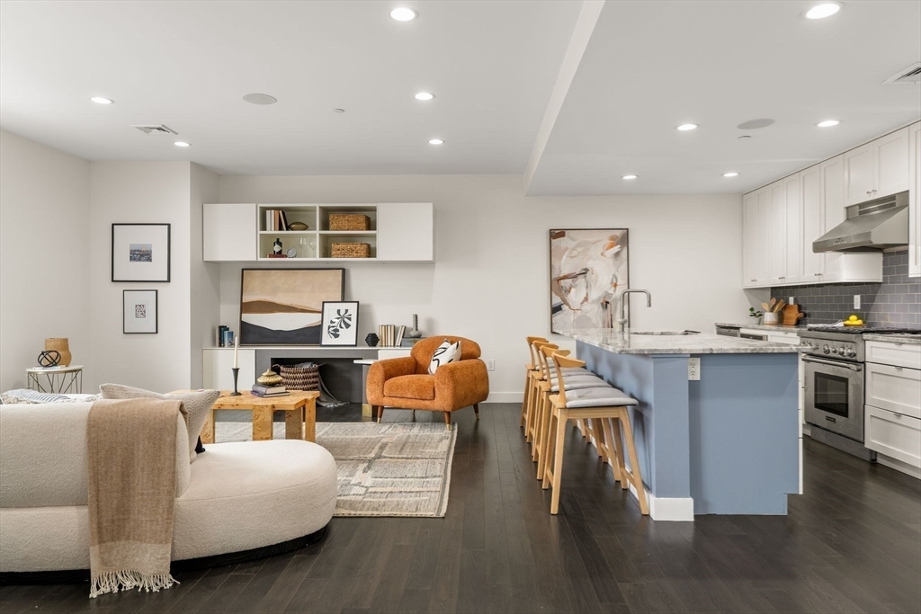 309 E Street, Unit 36 Boston, MA 02127 - Photo 11 of 37