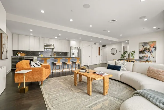 $1,079,000 | 309 E Street, Unit 36, Boston, MA 02127