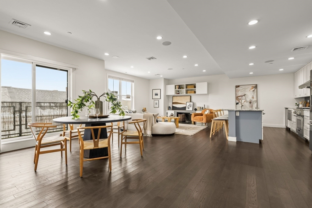 309 E Street, Unit 36 Boston, MA 02127 - Photo 3 of 37