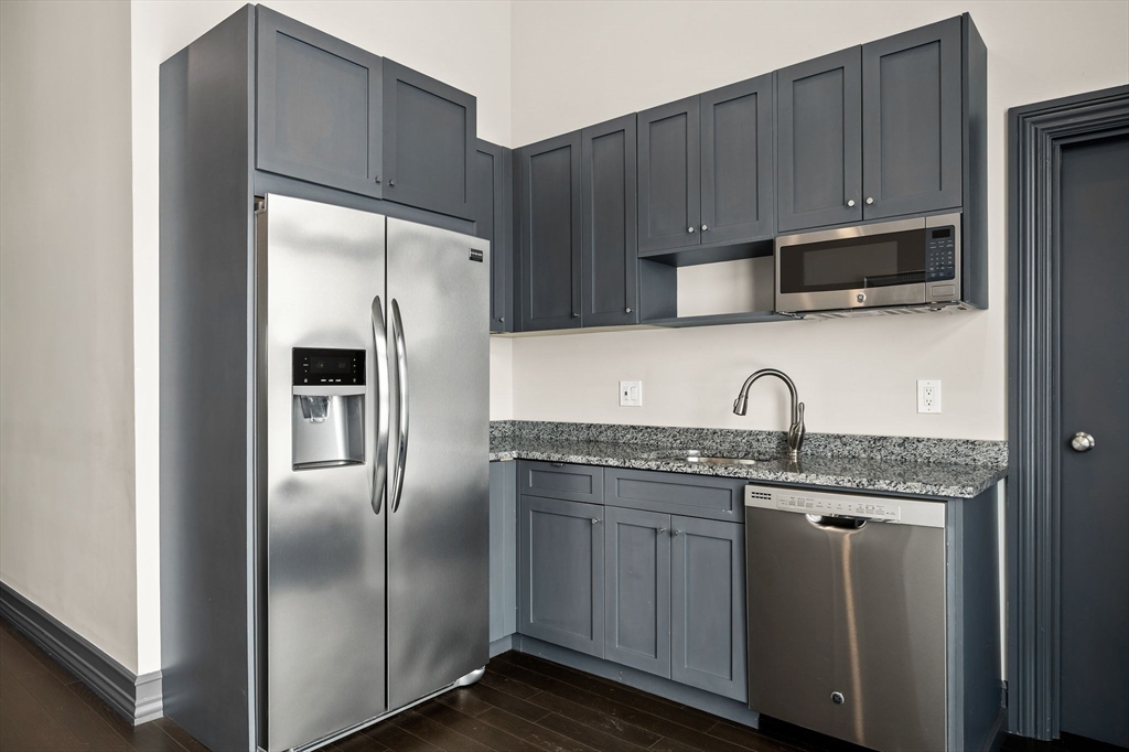 309 E Street, Unit 36 Boston, MA 02127 - Photo 34 of 37