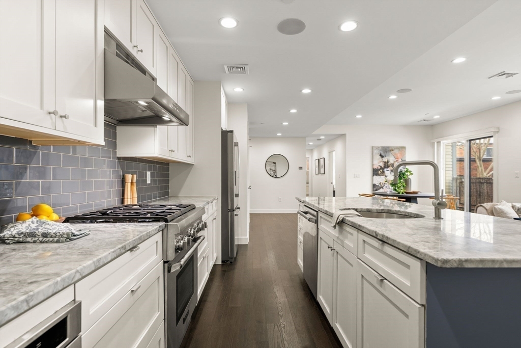 309 E Street, Unit 36 Boston, MA 02127 - Photo 7 of 37