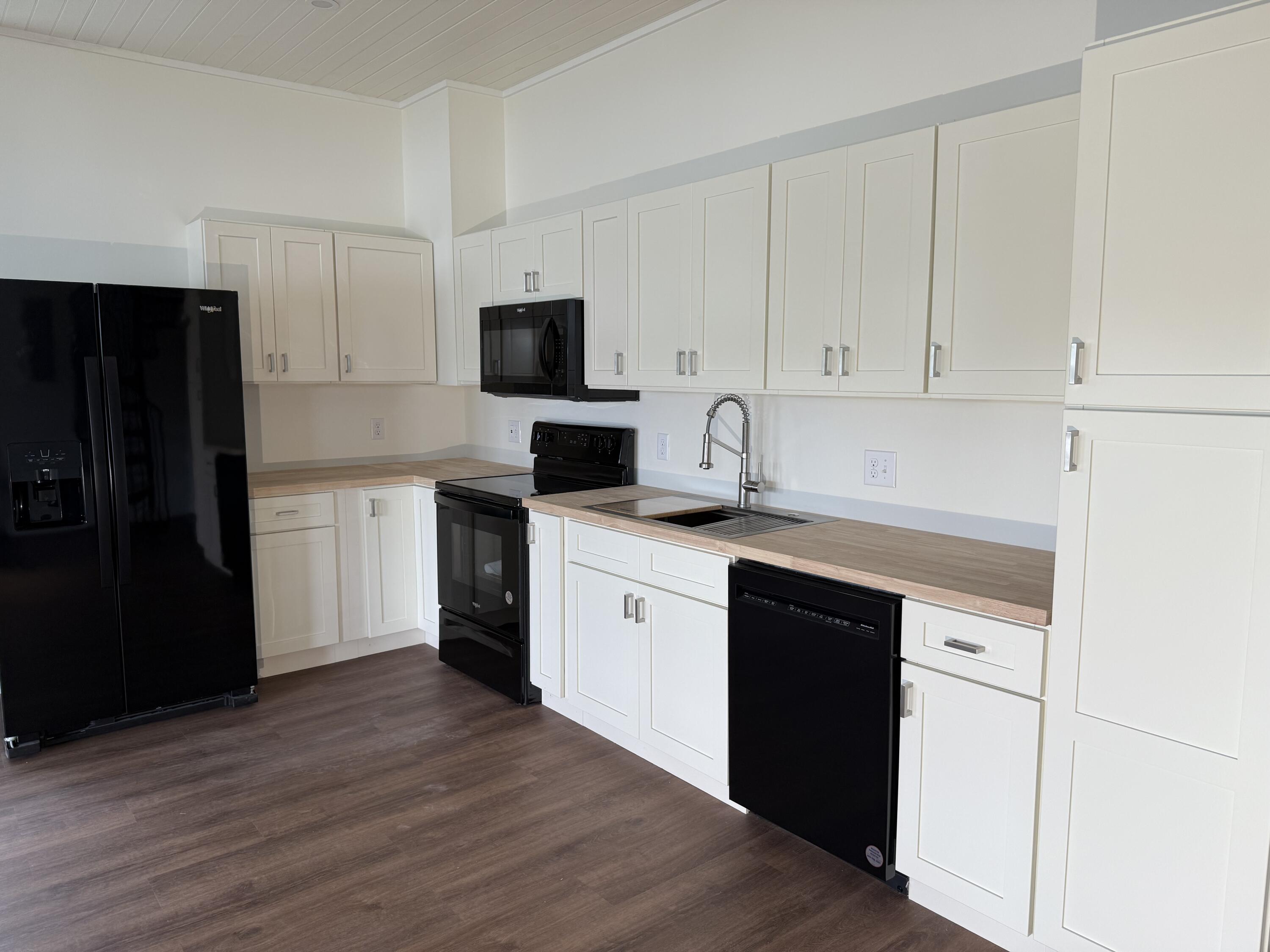 148 Washington Street, Unit A Limerick, ME 04048 - Photo 5 of 15 IMG_3955