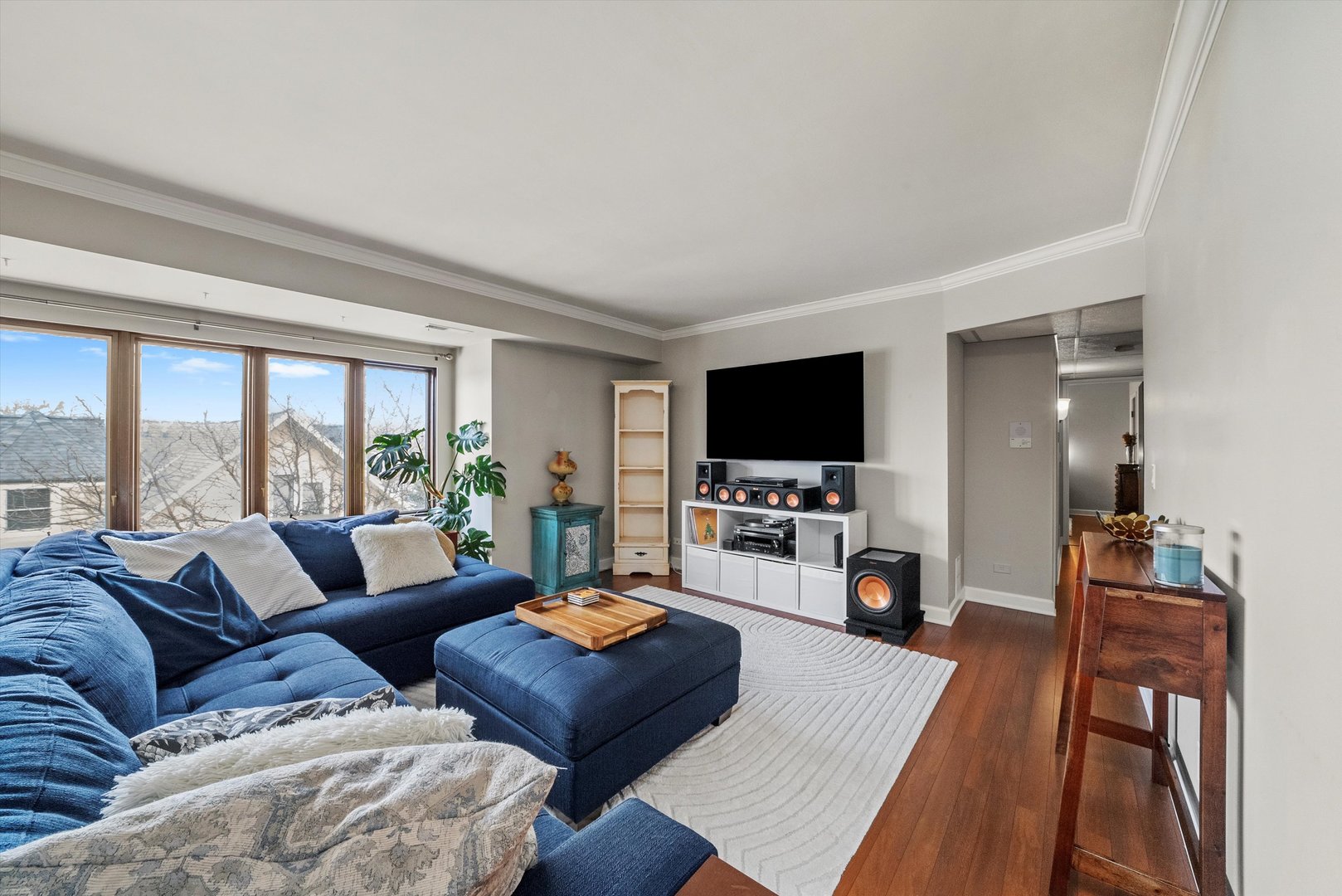 75 6th Avenue, Unit 302 La Grange, IL 60525 - Photo 3 of 33