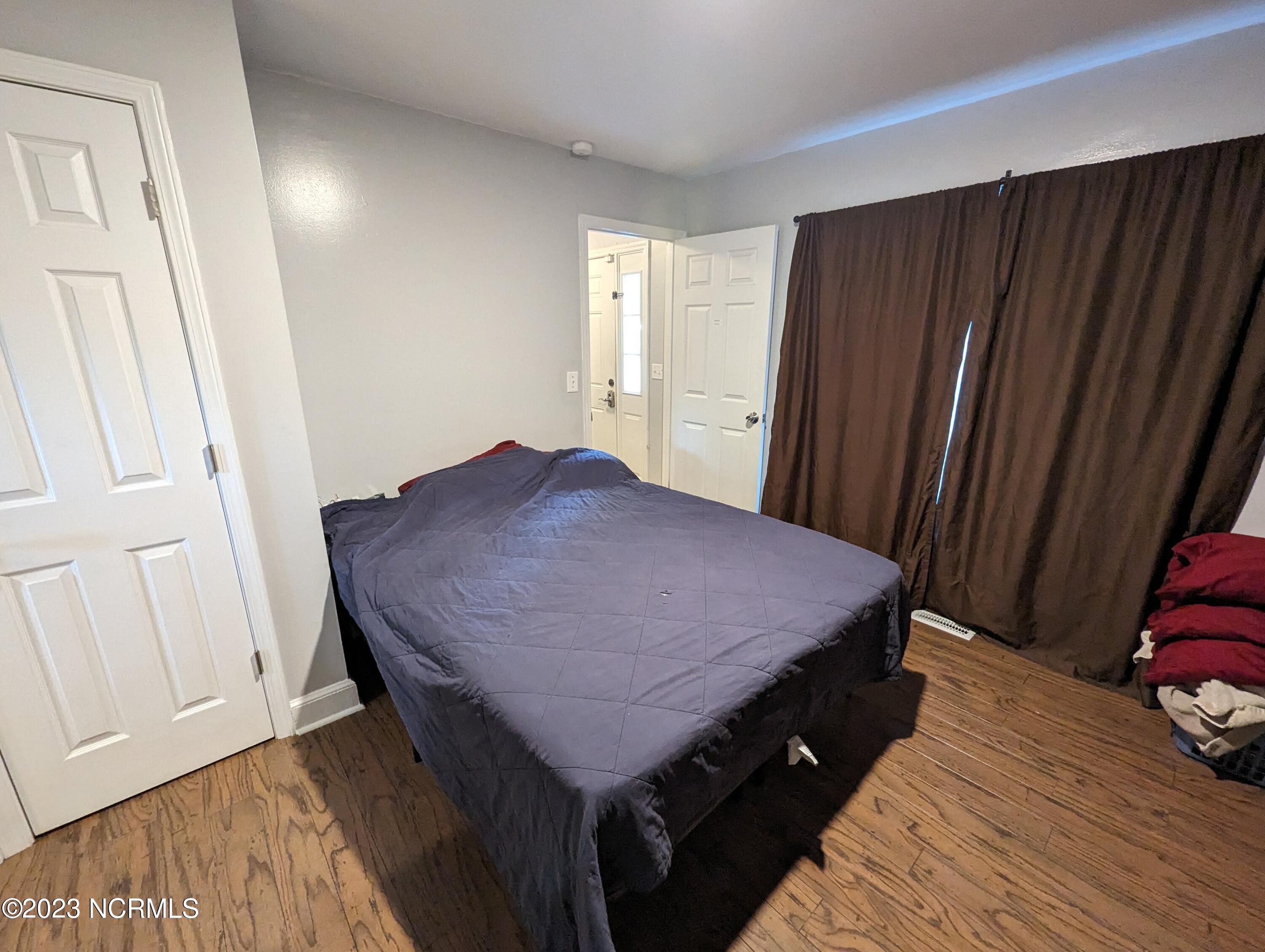 102 Nottingham Road Jacksonville, NC 28546 - Photo 19 of 61 102 Nottingham Downstairs bed 2