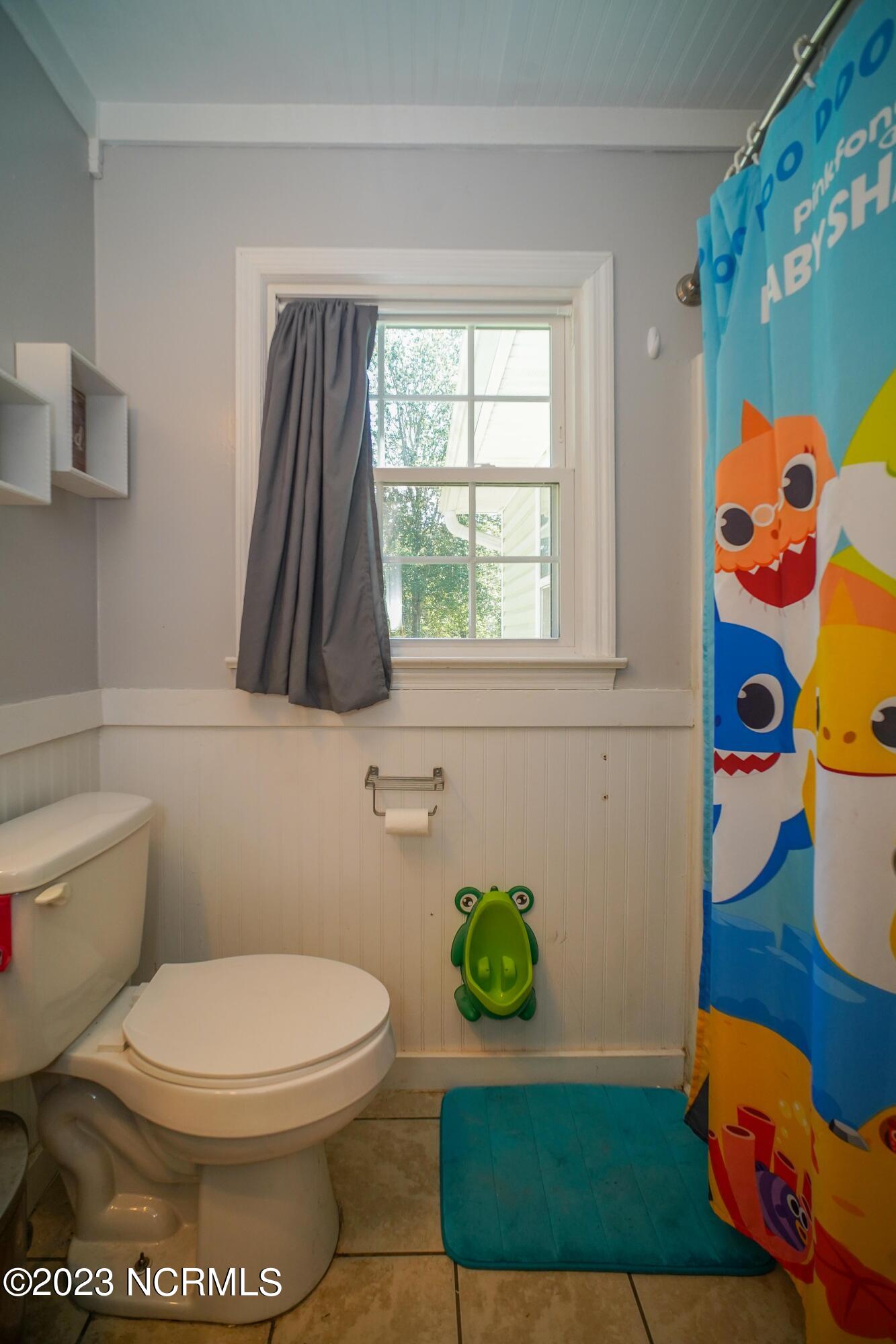 102 Nottingham Road Jacksonville, NC 28546 - Photo 27 of 61 102 Nottingham Bath 1.2