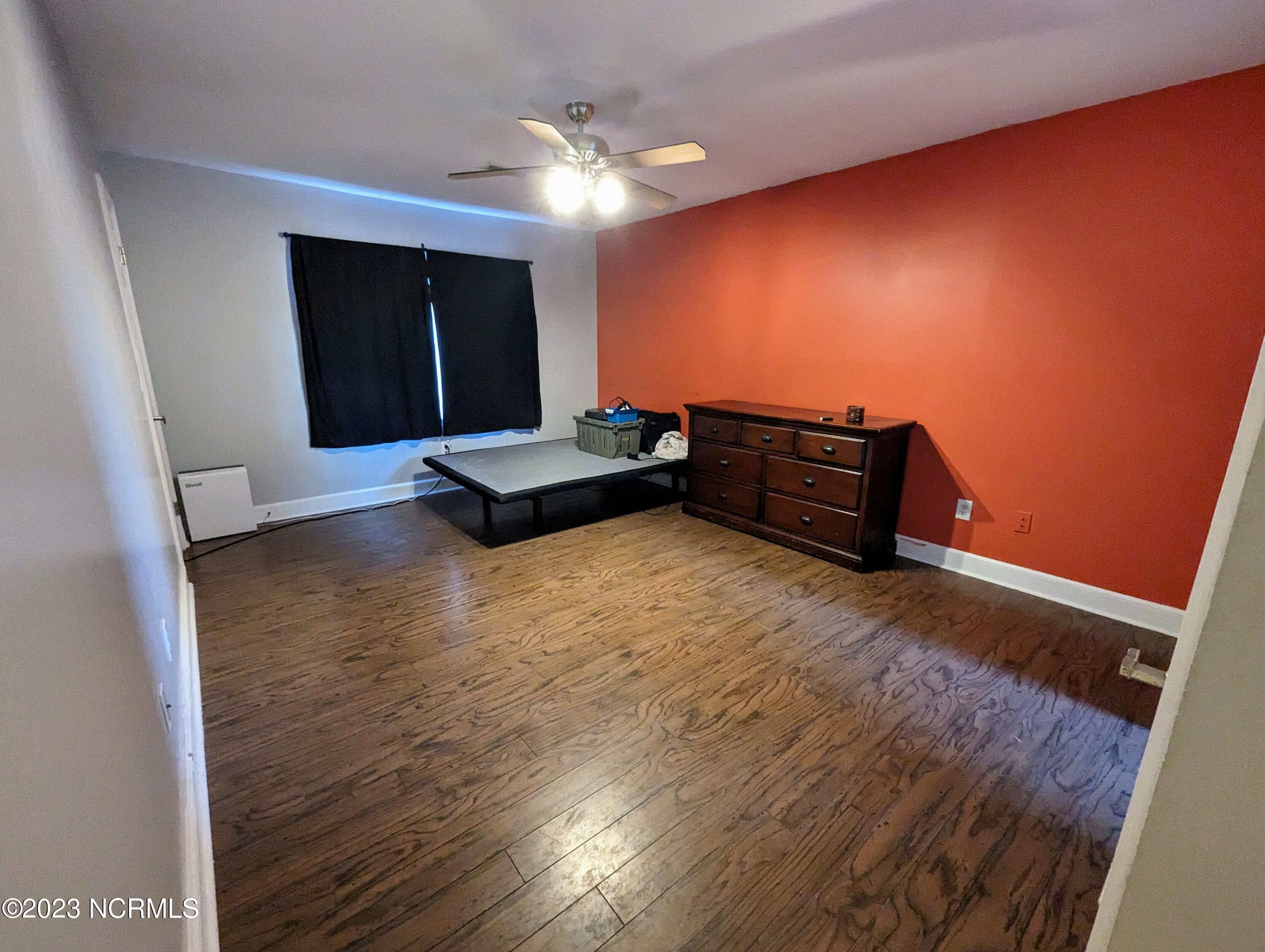 102 Nottingham Road Jacksonville, NC 28546 - Photo 28 of 61 102 Nottingham Master Bed 1