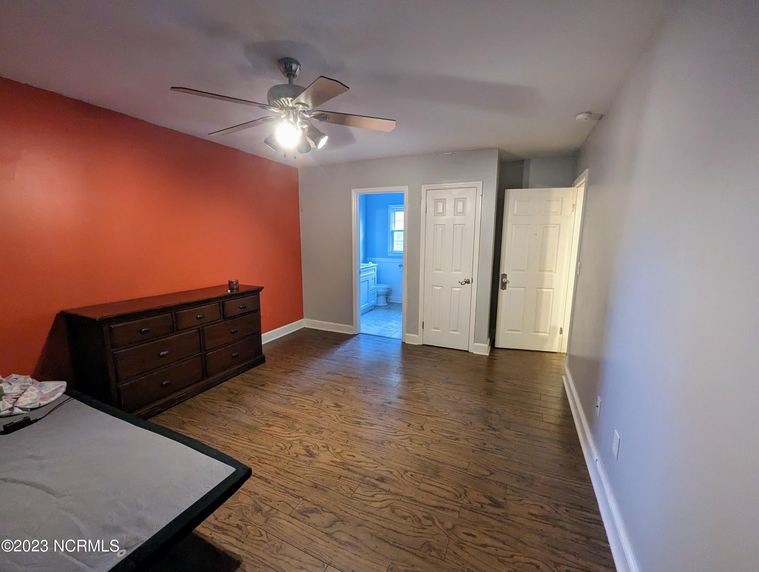 102 Nottingham Road Jacksonville, NC 28546 - Photo 30 of 61 102 Nottingham Master Bed 2