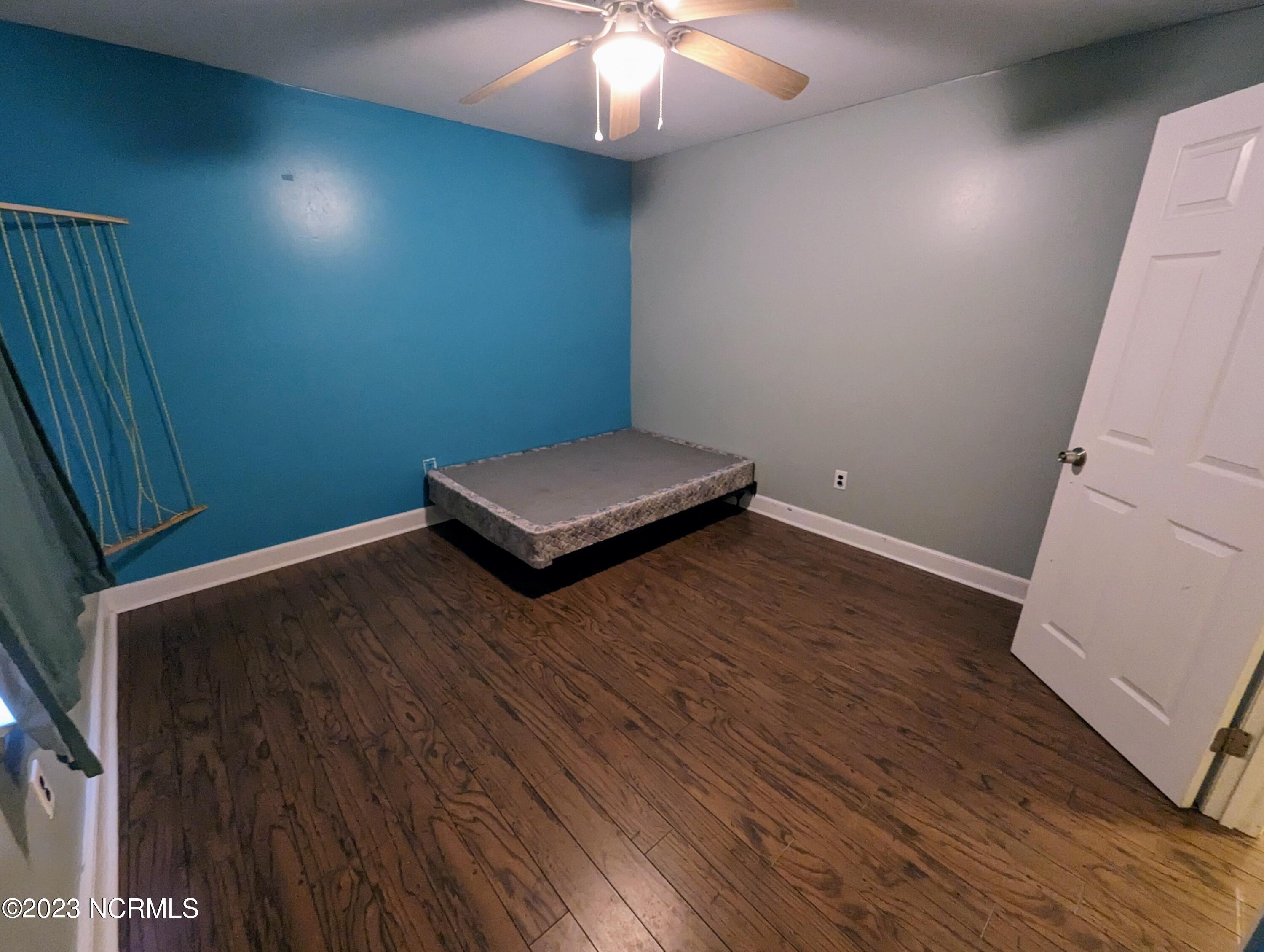 102 Nottingham Road Jacksonville, NC 28546 - Photo 38 of 61 102 Nottingham Bed 2.3