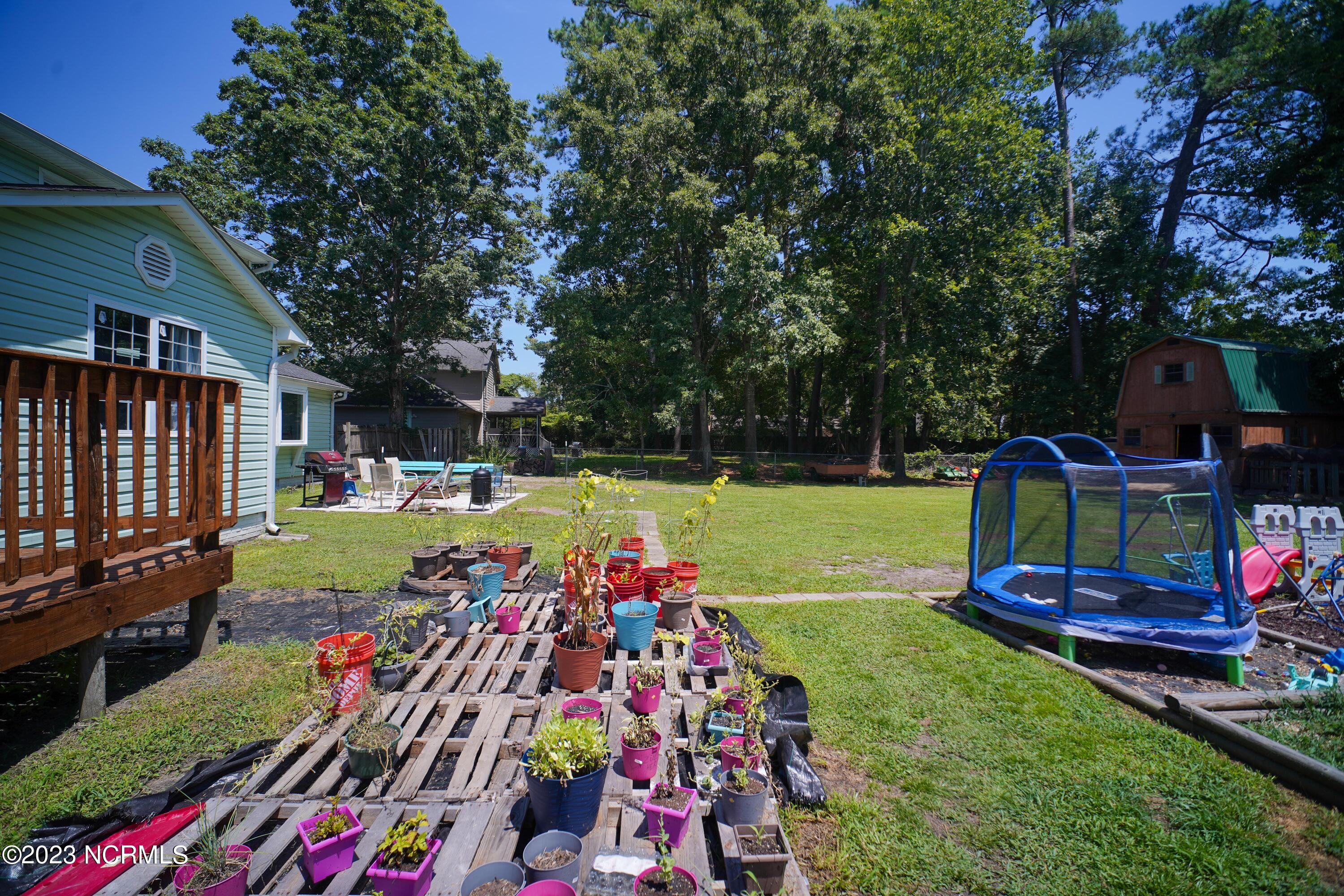 102 Nottingham Road Jacksonville, NC 28546 - Photo 45 of 61 102 Nottingham backyard