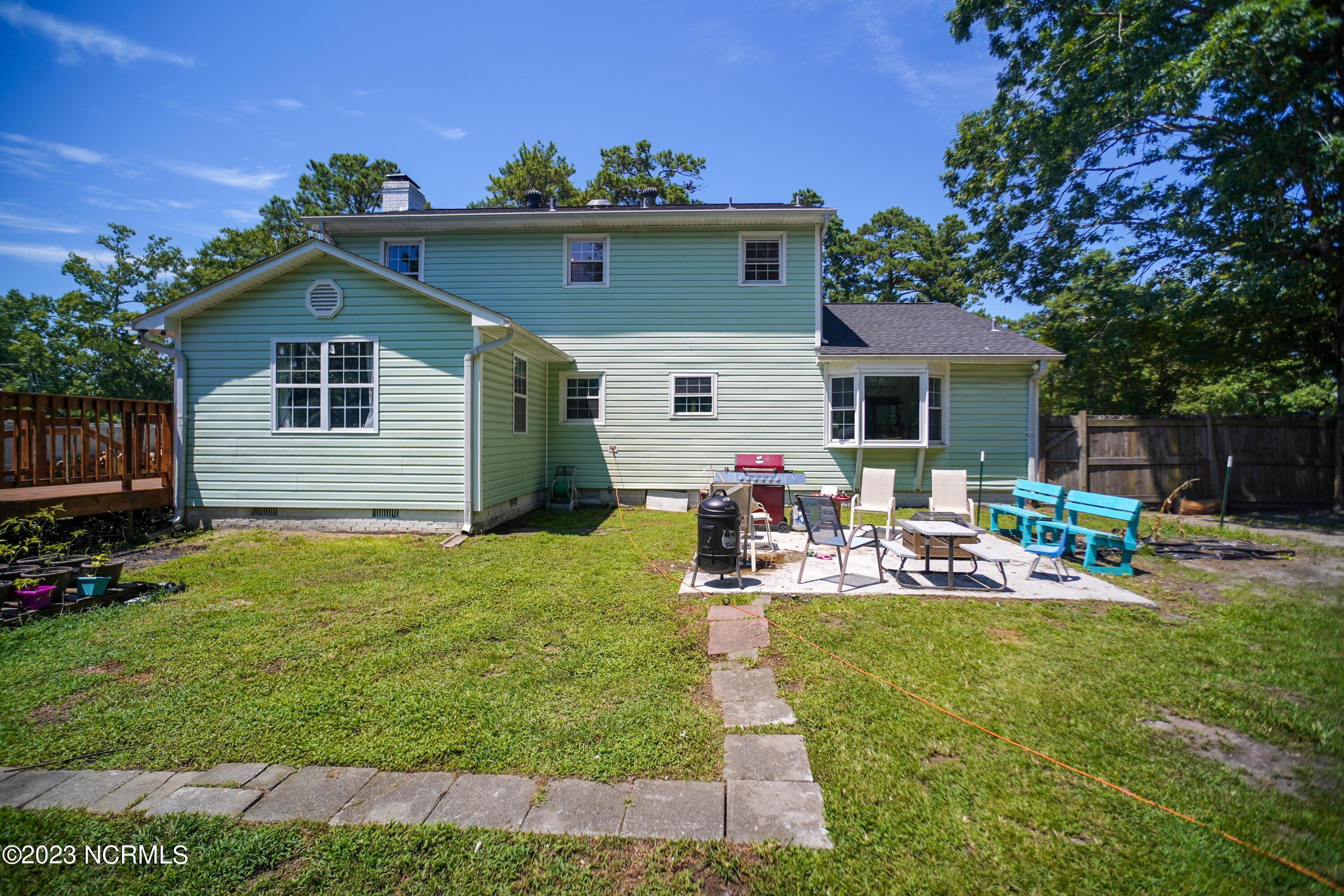102 Nottingham Road Jacksonville, NC 28546 - Photo 59 of 61 102 Nottingham backyard 8