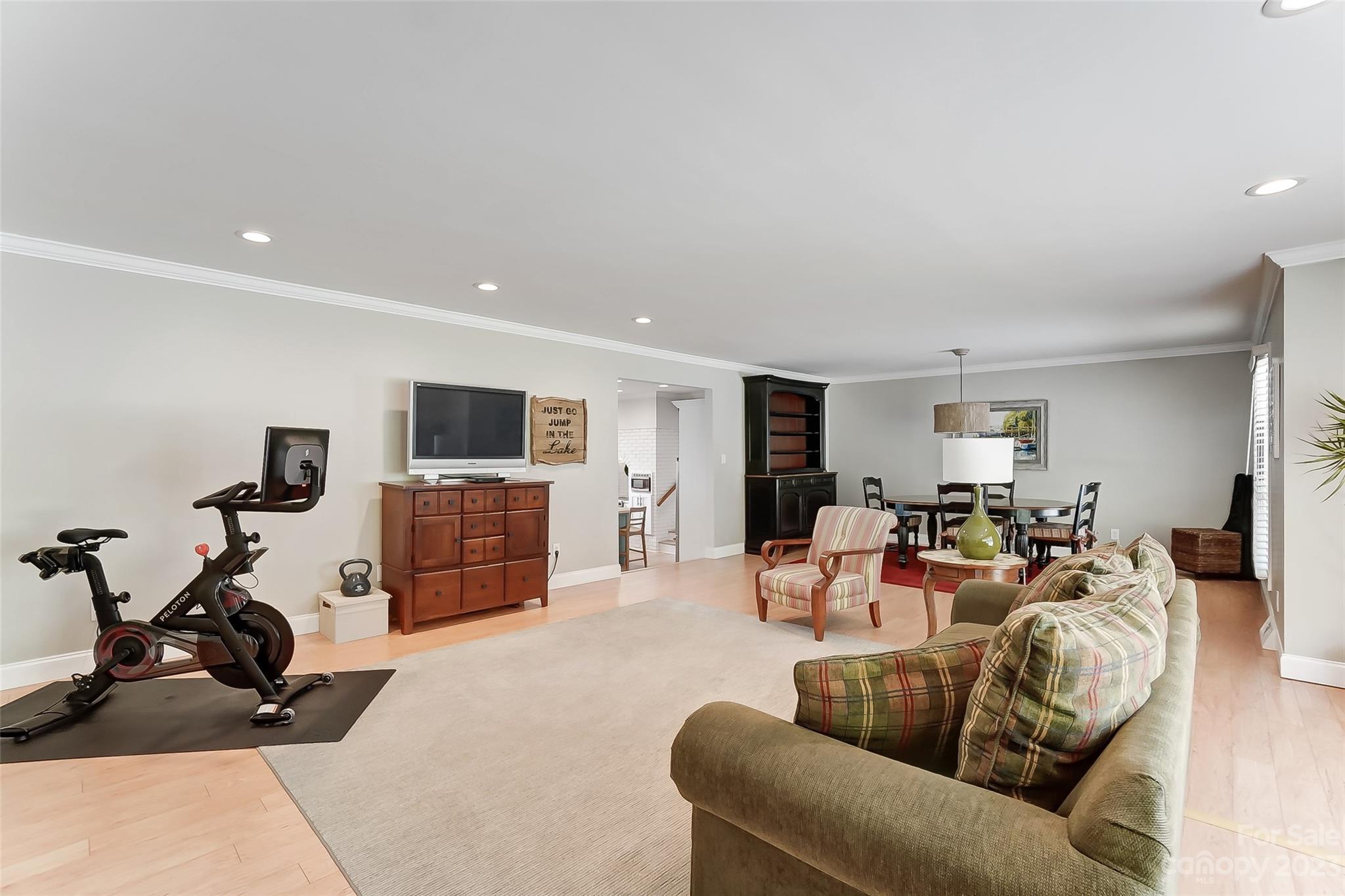 9802 Withers Road Charlotte, NC 28278 - Photo 7 of 43 Gallery Image 7