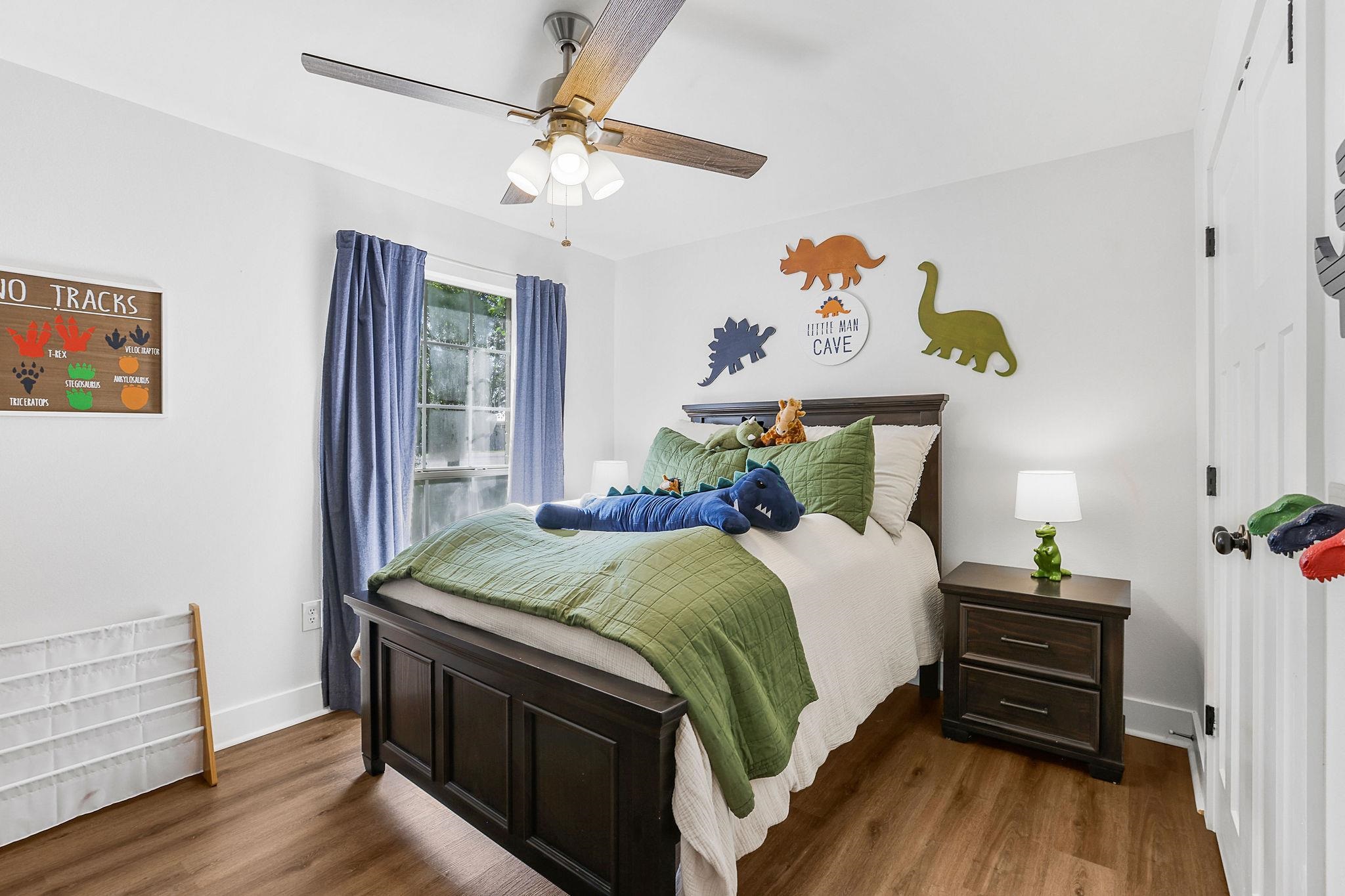 24710 Gulf Bay Road Orange Beach, AL 36561 - Photo 15 of 20 Guest Bedroom 2