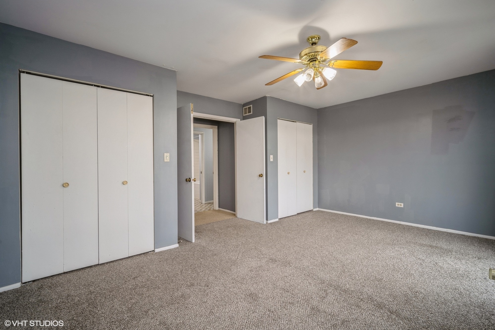 9259 Ballard Road Des Plaines, IL 60016 - Photo 11 of 24 Gallery Image 11