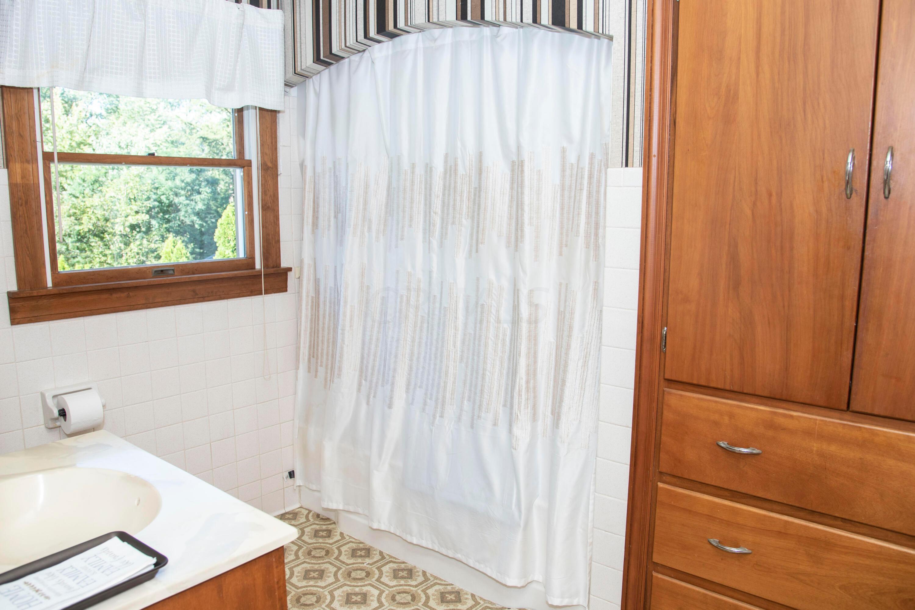 1241 Haddon Road Columbus, OH 43209 - Photo 41 of 74 Gallery Image 41