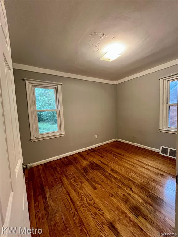 19362 Sunderland Road Detroit, MI 48219 - Photo 4 of 6