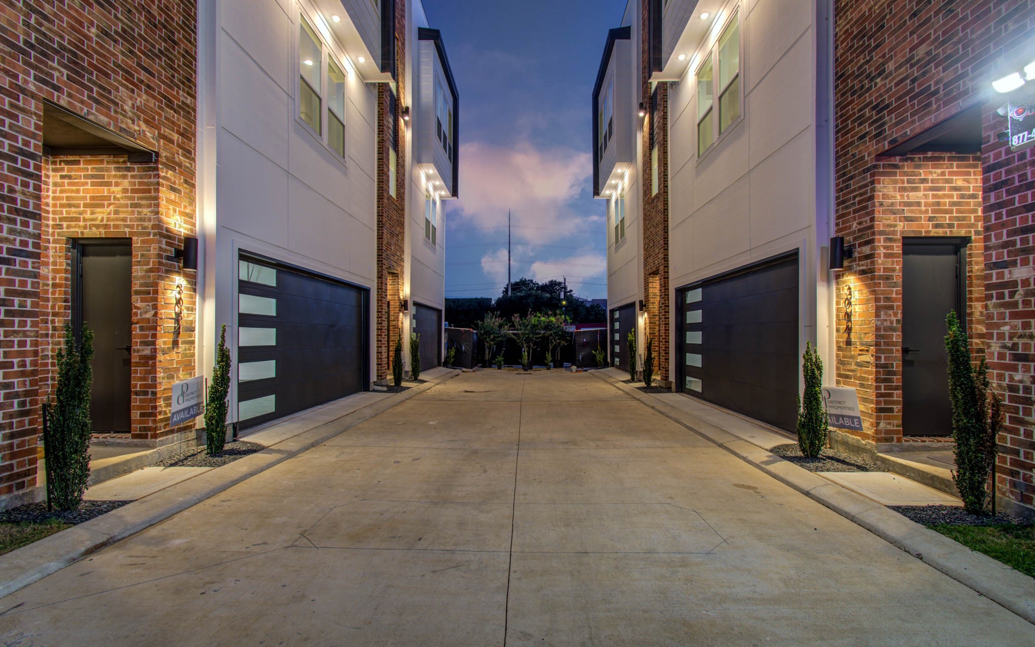 3032 Lamar Street Houston, TX 77003 - Photo 2 of 37 a view of a entryway of a building
