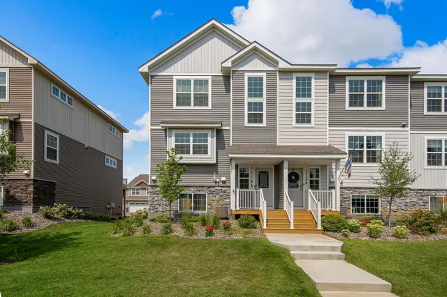 $325,000 | 11186 Balsam Pointe Trail, Dayton, MN 55327