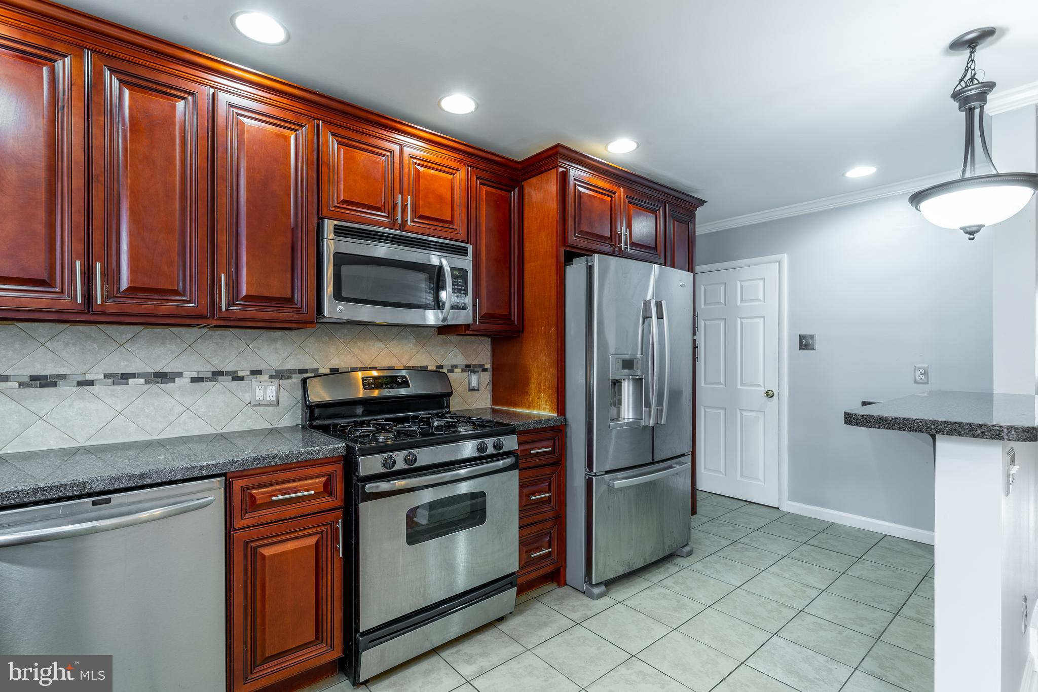 8629 Rugby Street Philadelphia, PA 19150 - Photo 5 of 16 Gallery Image 5