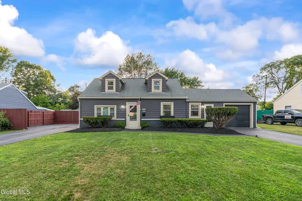 $335,000 | 1094 Roberta Road, Schenectady, NY 12303