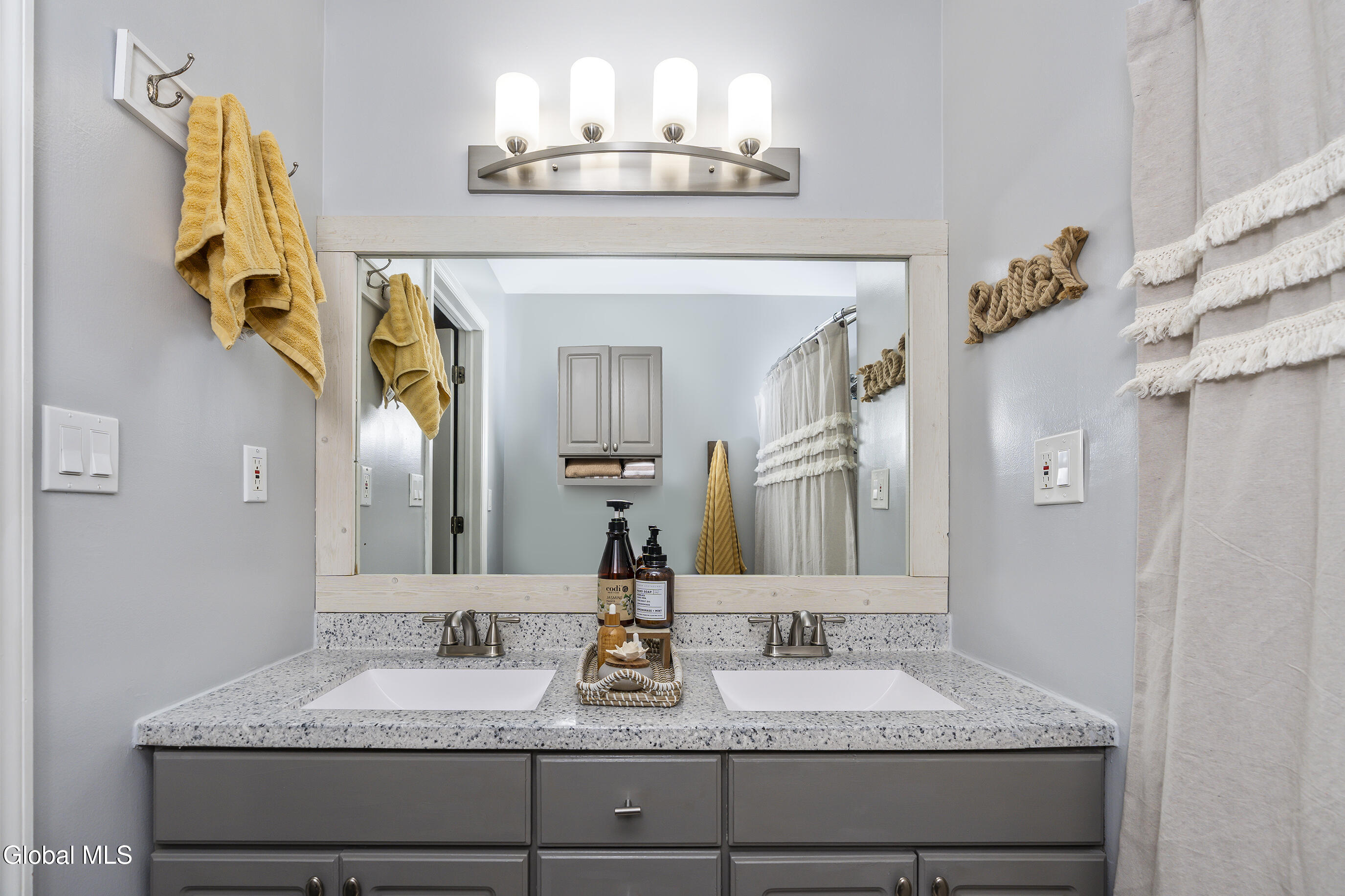 1094 Roberta Road Schenectady, NY 12303 - Photo 11 of 47 022-1094-Roberta-Rd