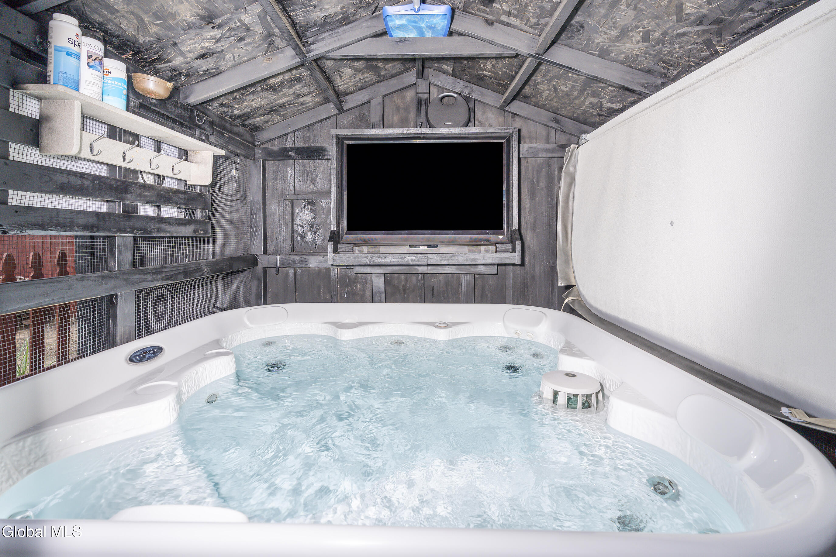 1094 Roberta Road Schenectady, NY 12303 - Photo 44 of 47 008-1094-Roberta-Rd