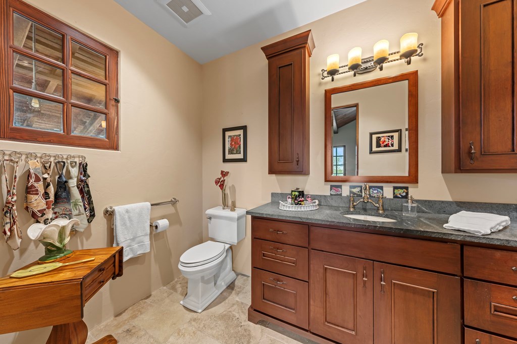 250 Hidden Hills Ranch Road East Kerrville, TX 78028 - Photo 40 of 107